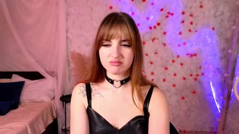 Snapshot of okii_vibes chatting on February 25, 2025, 3:38 pm Christy online show from February 25, 2025, 3:38 pm