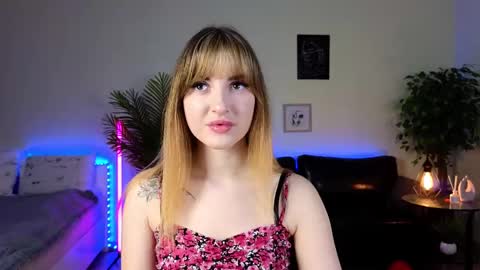 Snapshot of okii_vibes chatting on March 6, 2025, 6:52 am Christy online show from March 6, 2025, 6:52 am
