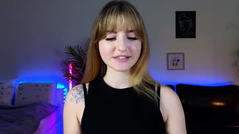 Snapshot of okii_vibes chatting on March 6, 2025, 1:03 pm Christy online show from March 6, 2025, 1:03 pm