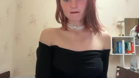 Oktavia7777 online show from April 29, 2026, 7:42 pm