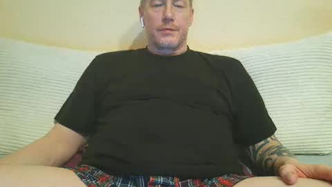 olavdelux online show from March 1, 2026, 9:50 pm