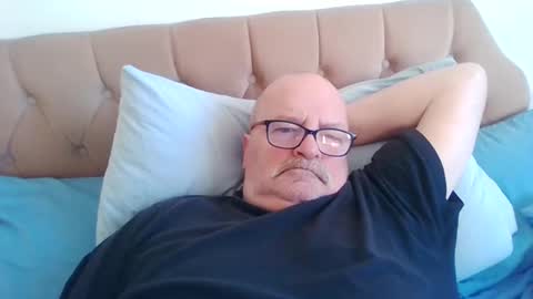 old_fkr online show from January 11, 2025, 9:47 am