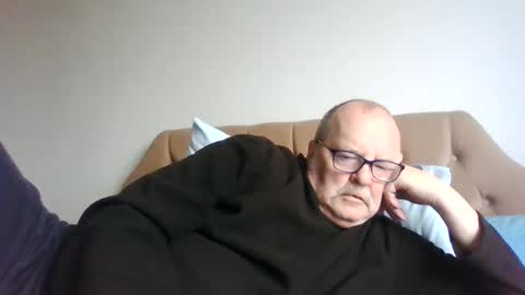 old_fkr online show from February 12, 2025, 10:24 am