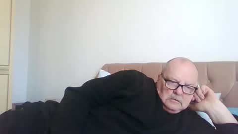 old_fkr online show from March 3, 2026, 10:10 am