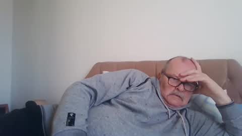 old_fkrr_ online show from November 25, 2025, 10:59 am