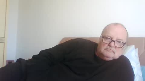 old_fkrr_ online show from April 2, 2026, 11:08 am