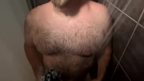 oldbones2 online show from September 27, 2025, 1:10 am