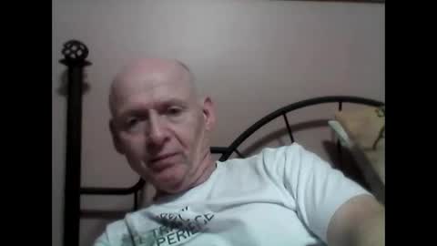 oldbuthorny62 online show from January 1, 2025, 4:29 am