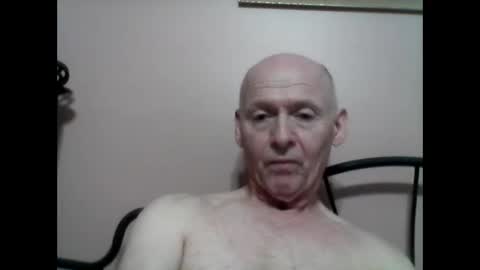 oldbuthorny62 online show from January 3, 2025, 8:11 pm
