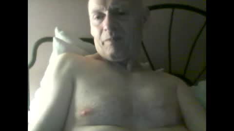 oldbuthorny62 online show from January 24, 2025, 6:03 am