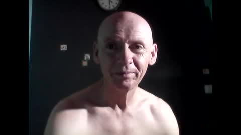 oldbuthorny62 online show from March 7, 2025, 8:13 am