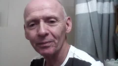 Snapshot of oldbuthorny62 chatting on October 27, 2025, 1:42 am oldbuthorny62 online show from October 27, 2025, 1:42 am