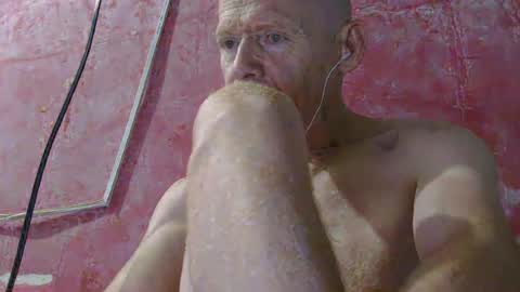 oldbuthorny62 online show from June 27, 2026, 1:21 am