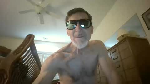 Snapshot of oldbuttsexy chatting on April 25, 2026, 11:24 am oldbuttsexy online show from April 25, 2026, 11:24 am