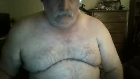 oldcockforyngladies online show from April 30, 2026, 11:05 am