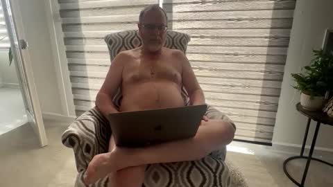 Snapshot of olderlady71 chatting on March 28, 2026, 11:32 am Olderlady71 online show from March 28, 2026, 11:32 am