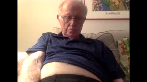 olderthandirt69 online show from February 10, 2025, 2:52 am