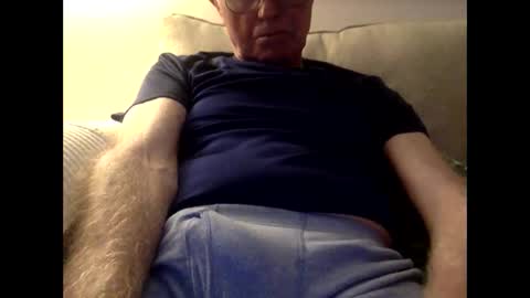 olderthandirt69 online show from March 5, 2025, 2:57 am