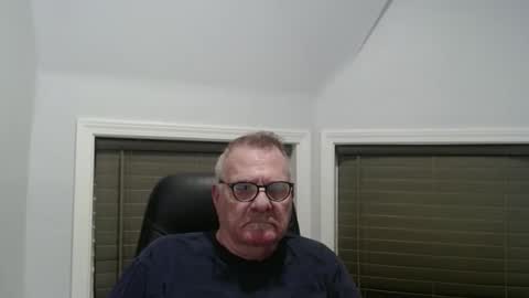 oldguybigd online show from December 4, 2025, 2:43 am
