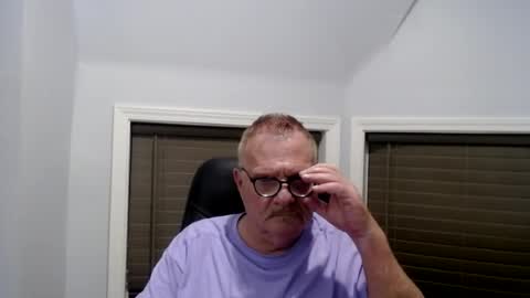 oldguybigd online show from July 11, 2026, 3:42 am