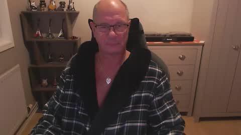 Snapshot of oldveteranuk chatting on September 12, 2025, 4:56 am oldveteranuk online show from September 12, 2025, 4:56 am