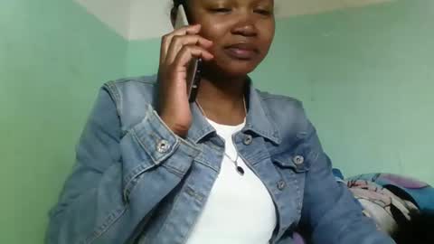 olgaaldy online show from October 5, 2025, 12:14 pm