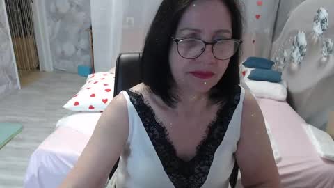 OlgaHottie online show from May 7, 2026, 11:43 pm