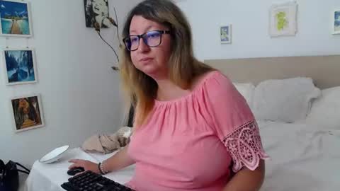 Olga Pavlova online show from August 4, 2026, 7:44 am