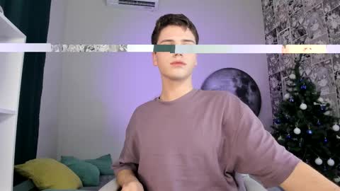 Olie online show from December 15, 2025, 9:41 pm