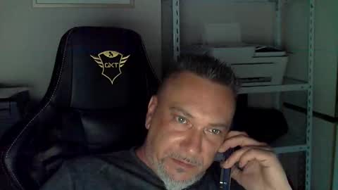 olimpio1230 online show from April 28, 2026, 5:40 pm