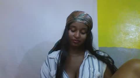 olinah610 online show from February 2, 2026, 8:35 am