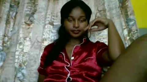 olinah610 online show from February 24, 2026, 9:02 pm