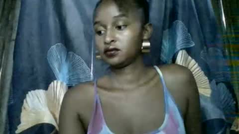 olinah610 online show from April 27, 2026, 11:08 am