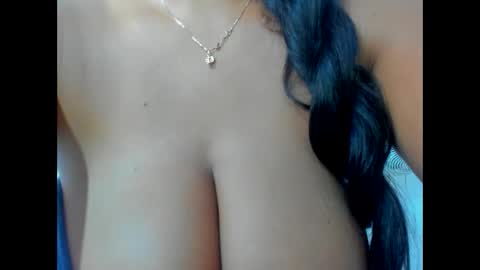 olivahot30 online show from December 14, 2024, 8:29 pm