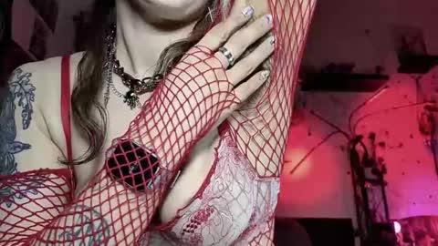 Olive online show from October 29, 2025, 1:24 pm