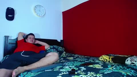 Snapshot of oliver_and_megan chatting on October 17, 2025, 9:01 am Oliver and MeganIndependent online show from October 17, 2025, 9:01 am