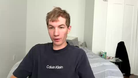 Snapshot of oliver_beck chatting on October 11, 2025, 7:12 pm Oliver Beck online show from October 11, 2025, 7:12 pm