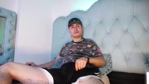 Oliver Benedetti online show from February 6, 2026, 3:55 am