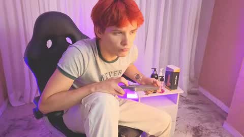 oliver_big19 online show from October 6, 2025, 12:13 pm