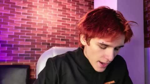 oliver_big19 online show from October 25, 2025, 11:29 am