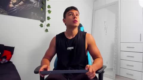 Oliver bray online show from February 16, 2025, 1:03 am