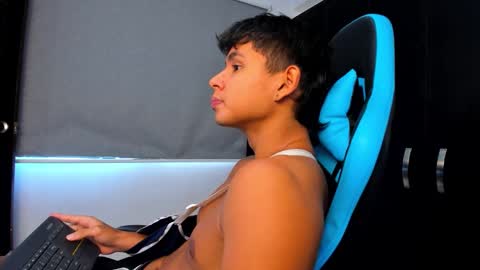 Oliver bray online show from October 14, 2025, 6:09 pm