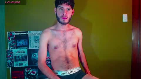 Snapshot of oliver_hairy chatting on January 4, 2025, 7:34 am oliver online show from January 4, 2025, 7:34 am