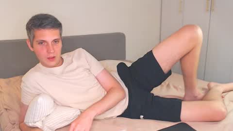 Oliver online show from September 25, 2025, 4:00 pm