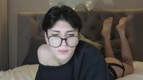 Snapshot of oliver_star_boy chatting on January 6, 2026, 11:40 pm oliver online show from January 6, 2026, 11:40 pm