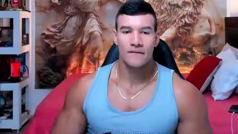 oliver_tommy online show from October 3, 2025, 12:57 pm