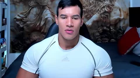 oliver_tommy online show from October 21, 2025, 1:34 pm