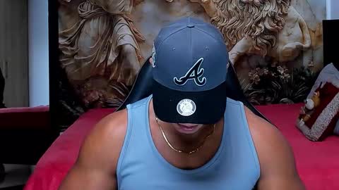 oliver_tommy online show from November 24, 2025, 11:48 pm