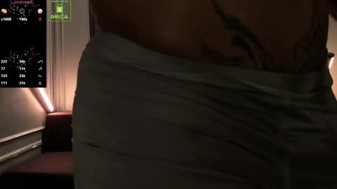 Snapshot of oliversport chatting on November 12, 2025, 3:45 pm OliverSport online show from November 12, 2025, 3:45 pm