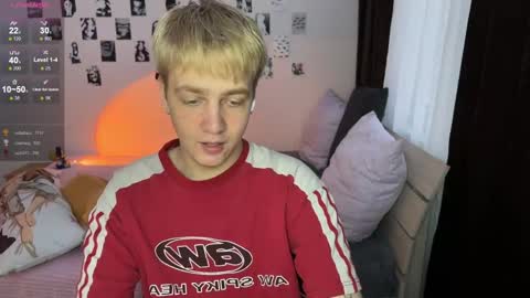 oliver online show from December 3, 2025, 12:36 pm